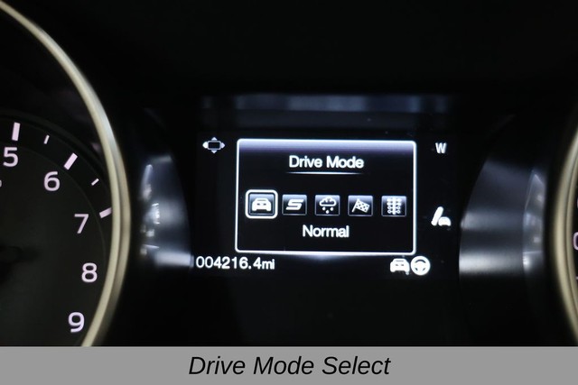 Ford Mustang Vehicle Full-screen Gallery Image 33