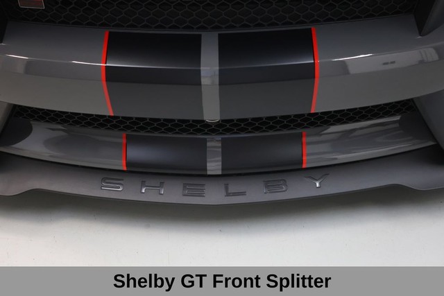 Ford Mustang Vehicle Full-screen Gallery Image 39