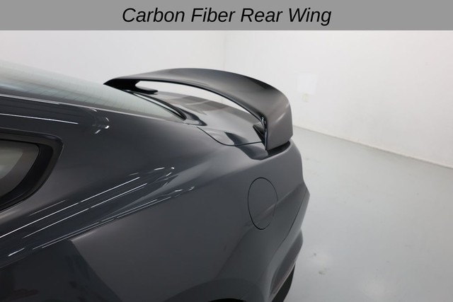 Ford Mustang Vehicle Full-screen Gallery Image 41