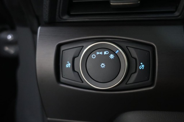 Ford Mustang Vehicle Full-screen Gallery Image 74