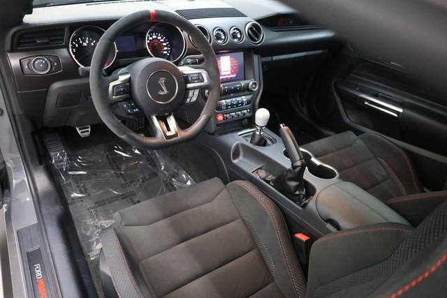 Ford Mustang Vehicle Full-screen Gallery Image 85