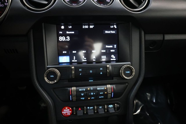 Ford Mustang Vehicle Full-screen Gallery Image 88