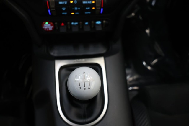 Ford Mustang Vehicle Full-screen Gallery Image 90