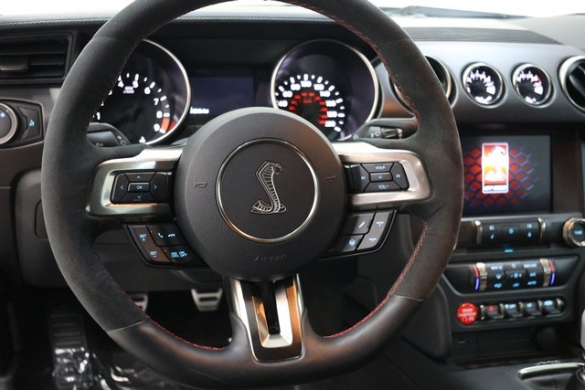 Ford Mustang Vehicle Full-screen Gallery Image 91