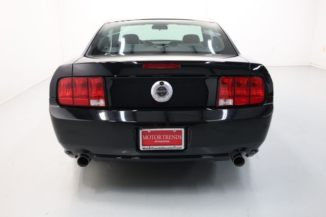 Ford Mustang Vehicle Full-screen Gallery Image 47