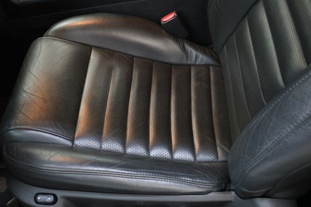 Ford Mustang Vehicle Full-screen Gallery Image 55