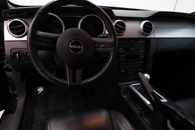 Ford Mustang Vehicle Full-screen Gallery Image 58