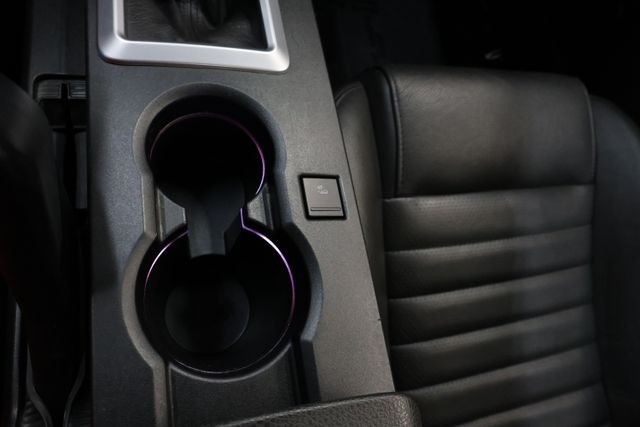 Ford Mustang Vehicle Full-screen Gallery Image 66