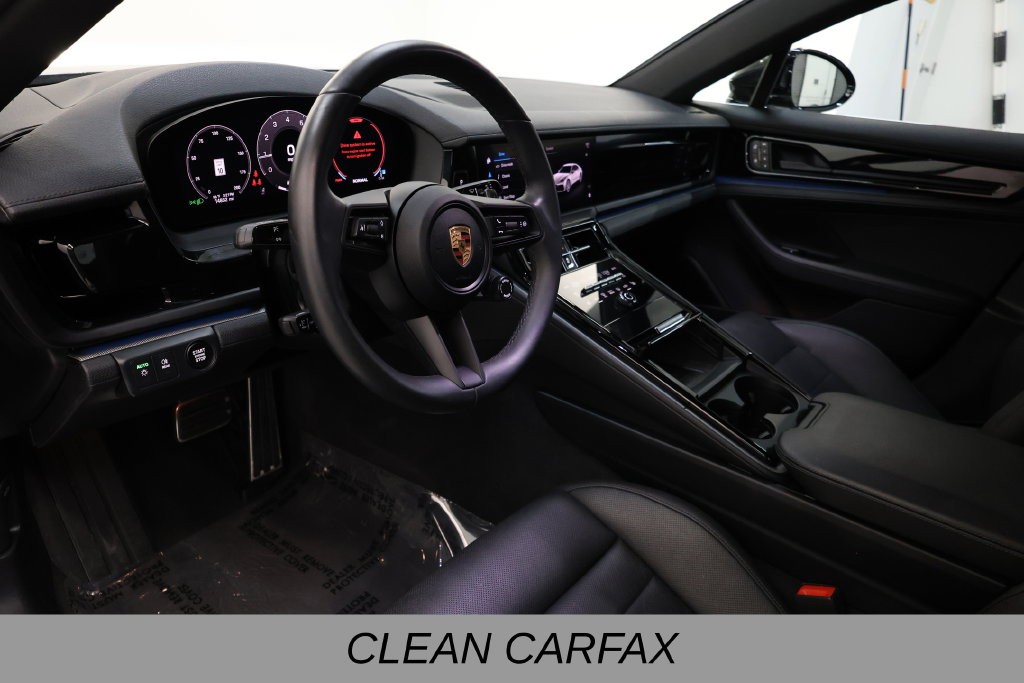 Porsche Panamera Vehicle Full-screen Gallery Image 10