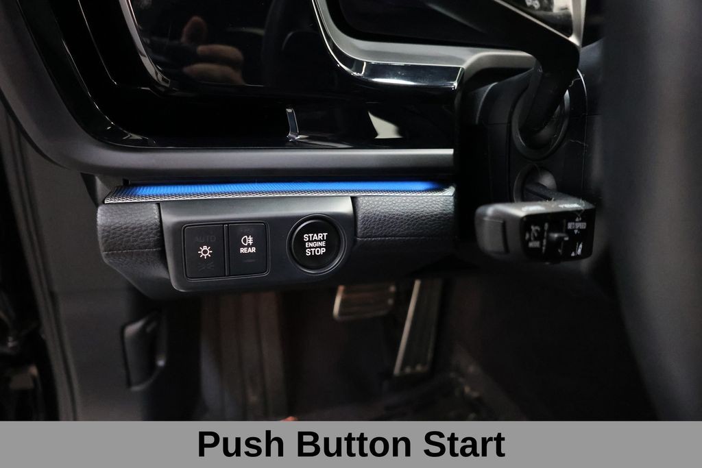 Porsche Panamera Vehicle Full-screen Gallery Image 24