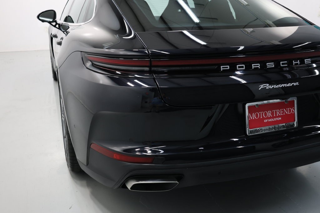Porsche Panamera Vehicle Full-screen Gallery Image 60