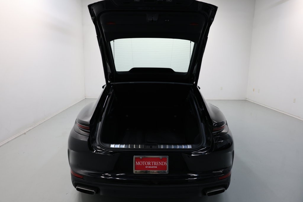 Porsche Panamera Vehicle Full-screen Gallery Image 63