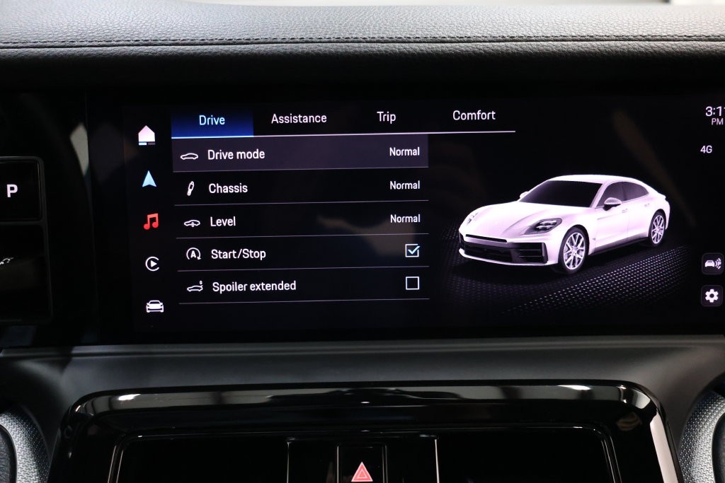 Porsche Panamera Vehicle Full-screen Gallery Image 88