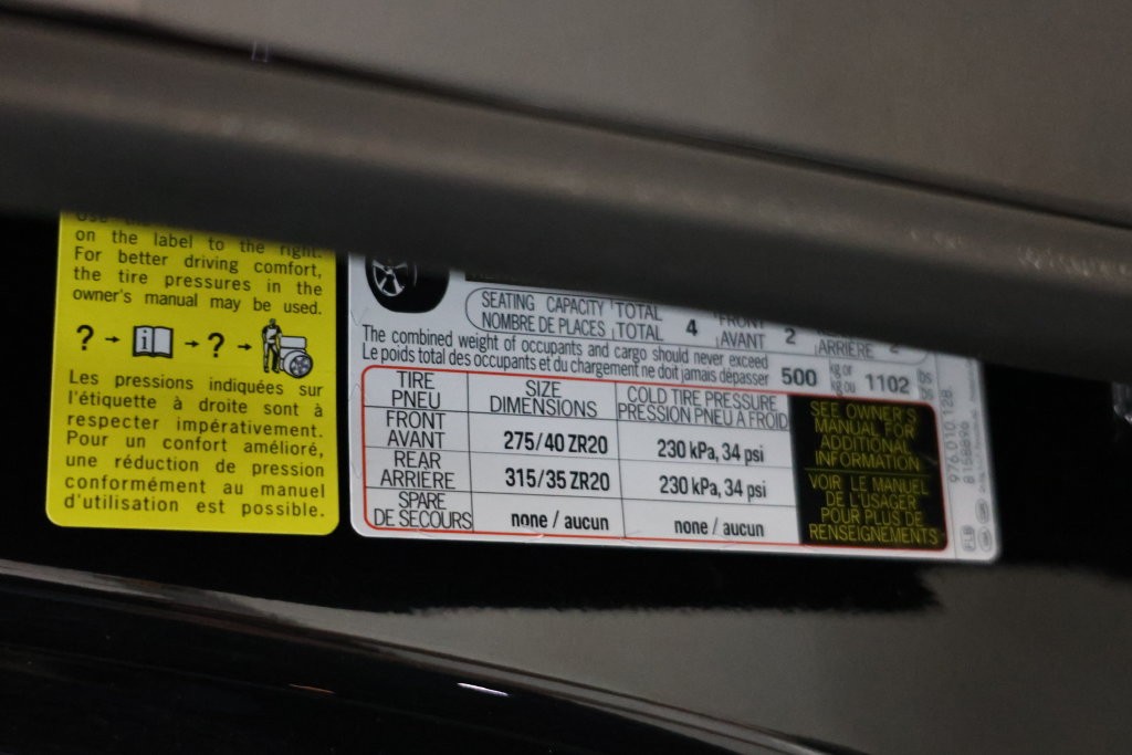Porsche Panamera Vehicle Full-screen Gallery Image 93