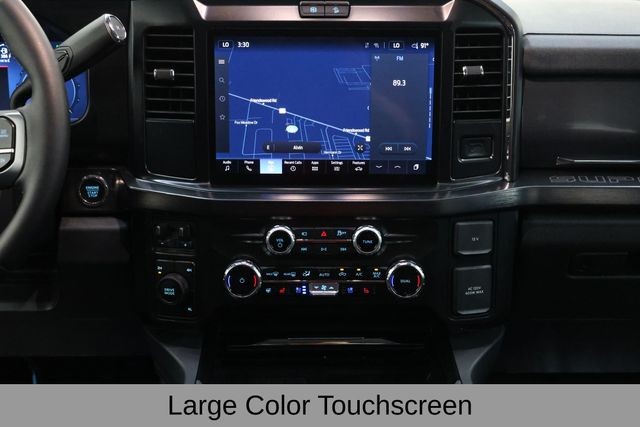 Ford F-350SD Vehicle Full-screen Gallery Image 16