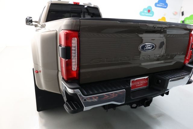 Ford F-350SD Vehicle Full-screen Gallery Image 63