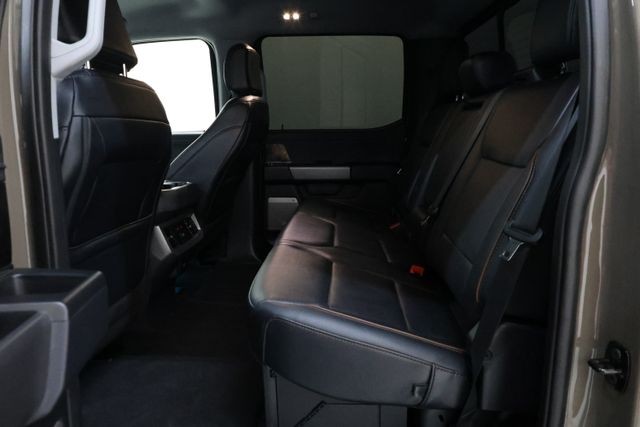 Ford F-350SD Vehicle Full-screen Gallery Image 73