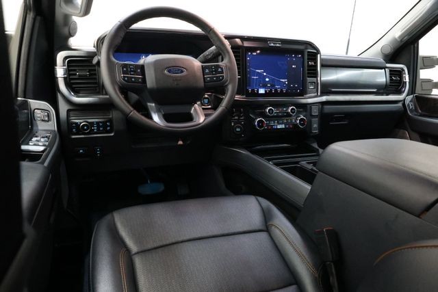 Ford F-350SD Vehicle Full-screen Gallery Image 77