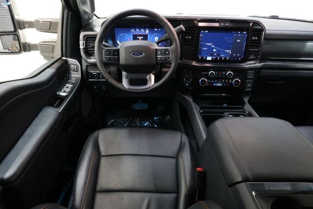 Ford F-350SD Vehicle Full-screen Gallery Image 85