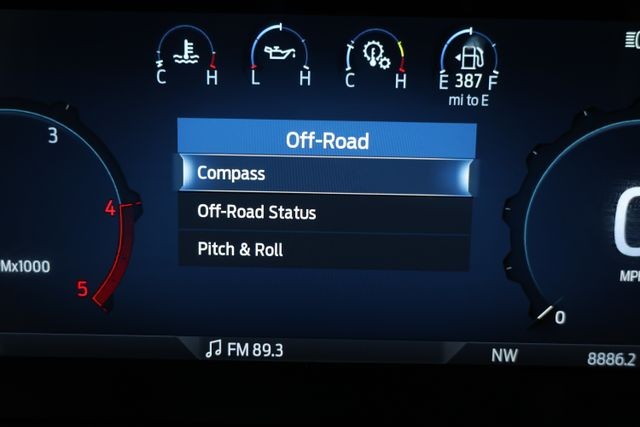 Ford F-350SD Vehicle Full-screen Gallery Image 90