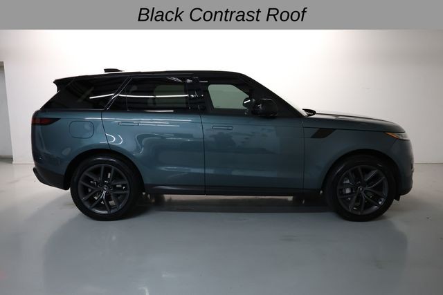 Land Rover Range Rover Sport Vehicle Full-screen Gallery Image 11