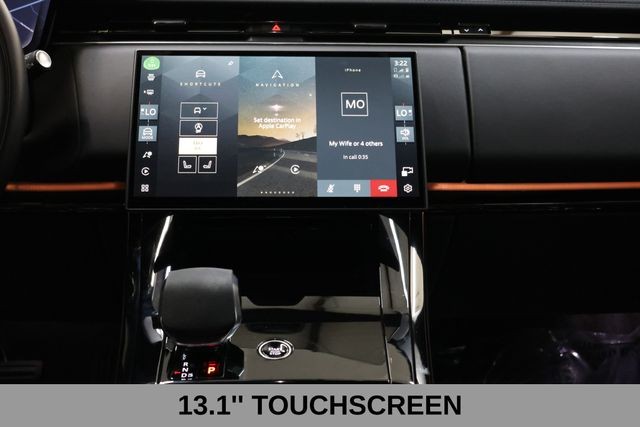 Land Rover Range Rover Sport Vehicle Full-screen Gallery Image 13