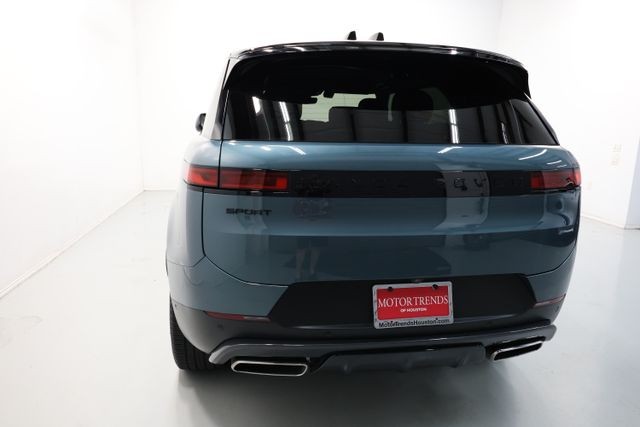 Land Rover Range Rover Sport Vehicle Full-screen Gallery Image 55