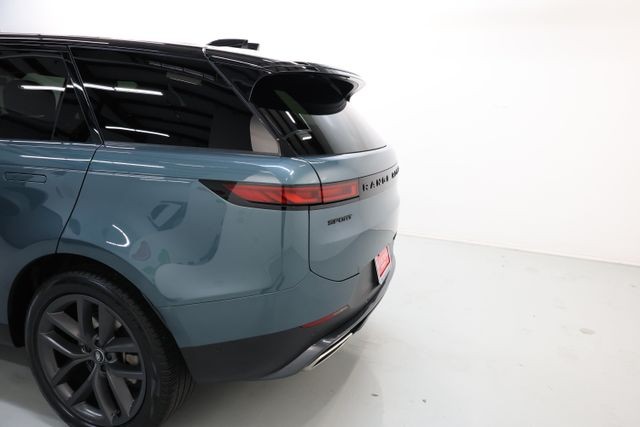 Land Rover Range Rover Sport Vehicle Full-screen Gallery Image 56