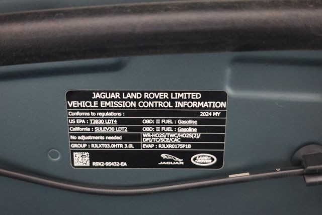 Land Rover Range Rover Sport Vehicle Full-screen Gallery Image 88