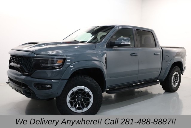 Ram 1500 Vehicle Full-screen Gallery Image 03