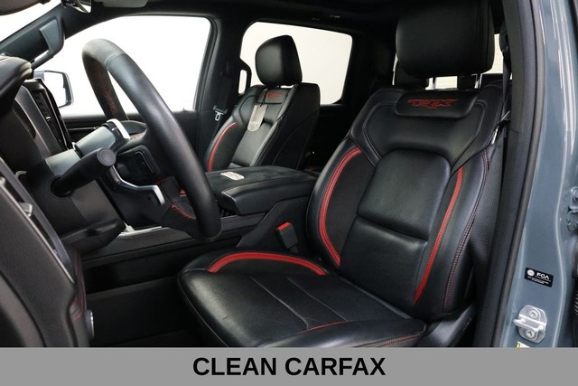 Ram 1500 Vehicle Full-screen Gallery Image 10