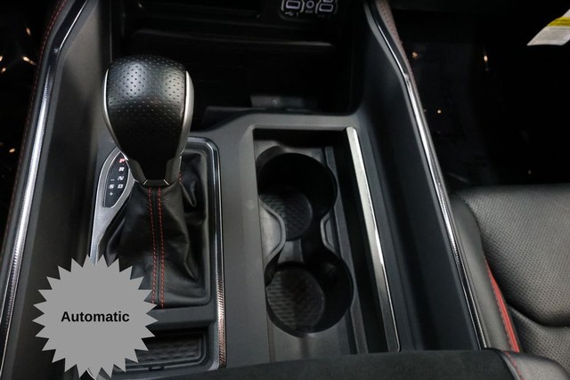 Ram 1500 Vehicle Full-screen Gallery Image 26