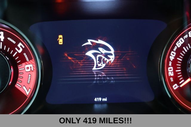 Dodge Challenger Vehicle Full-screen Gallery Image 07