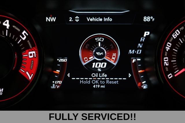 Dodge Challenger Vehicle Full-screen Gallery Image 08