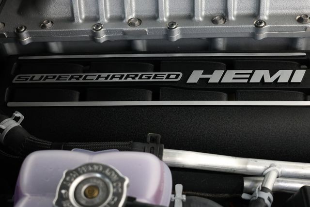 Dodge Challenger Vehicle Full-screen Gallery Image 101