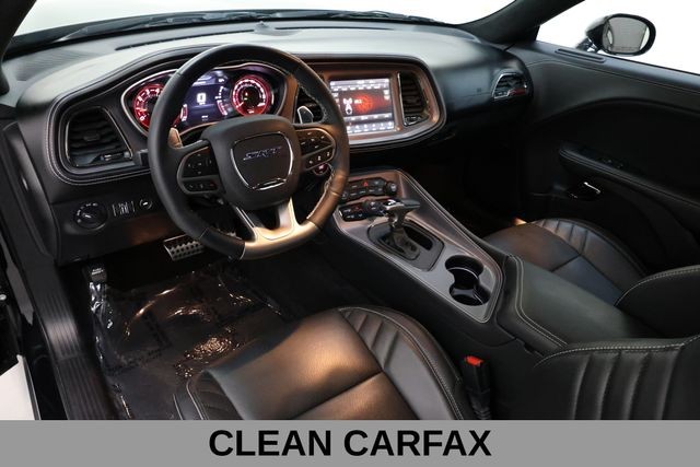 Dodge Challenger Vehicle Full-screen Gallery Image 11