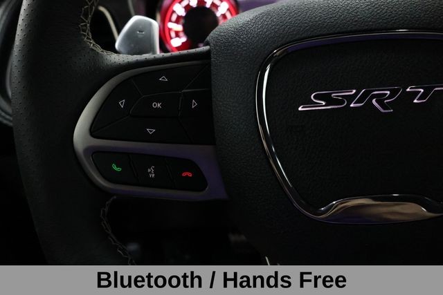 Dodge Challenger Vehicle Full-screen Gallery Image 39