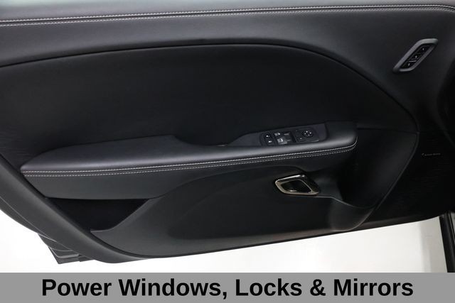 Dodge Challenger Vehicle Full-screen Gallery Image 49