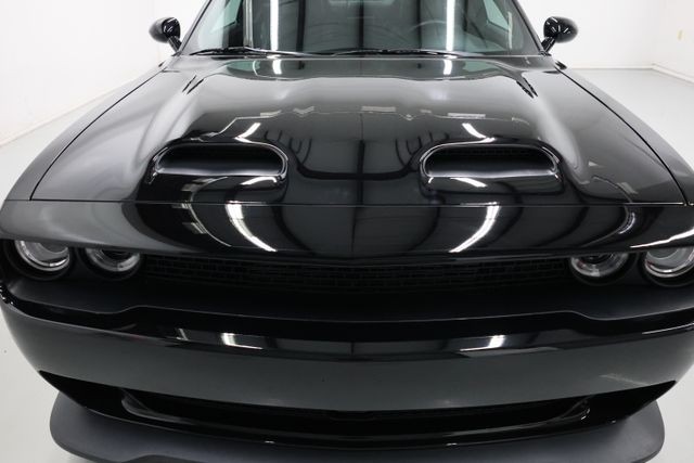 Dodge Challenger Vehicle Full-screen Gallery Image 60