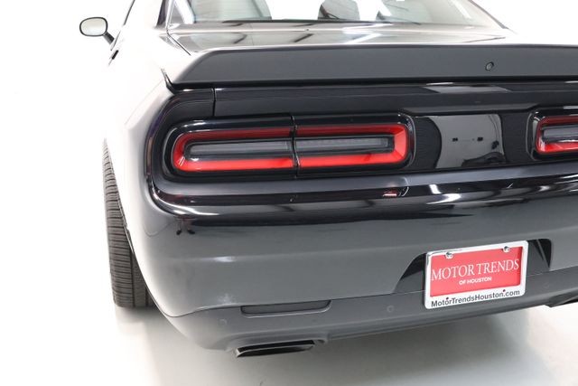 Dodge Challenger Vehicle Full-screen Gallery Image 63