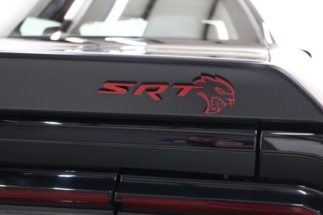 Dodge Challenger Vehicle Full-screen Gallery Image 66