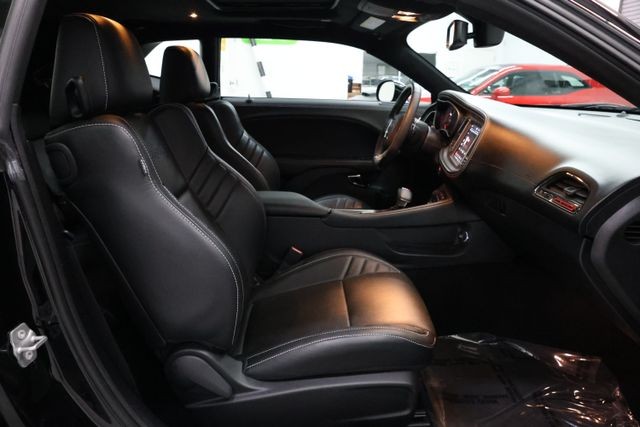 Dodge Challenger Vehicle Full-screen Gallery Image 79