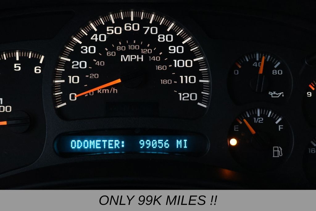 Chevrolet Silverado 1500 Vehicle Full-screen Gallery Image 05