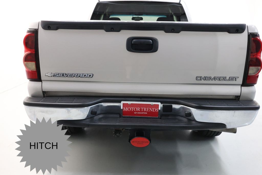 Chevrolet Silverado 1500 Vehicle Full-screen Gallery Image 31