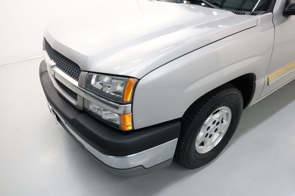 Chevrolet Silverado 1500 Vehicle Full-screen Gallery Image 38