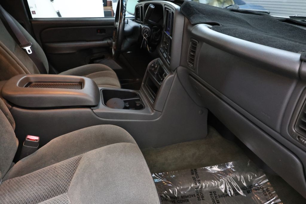 Chevrolet Silverado 1500 Vehicle Full-screen Gallery Image 57
