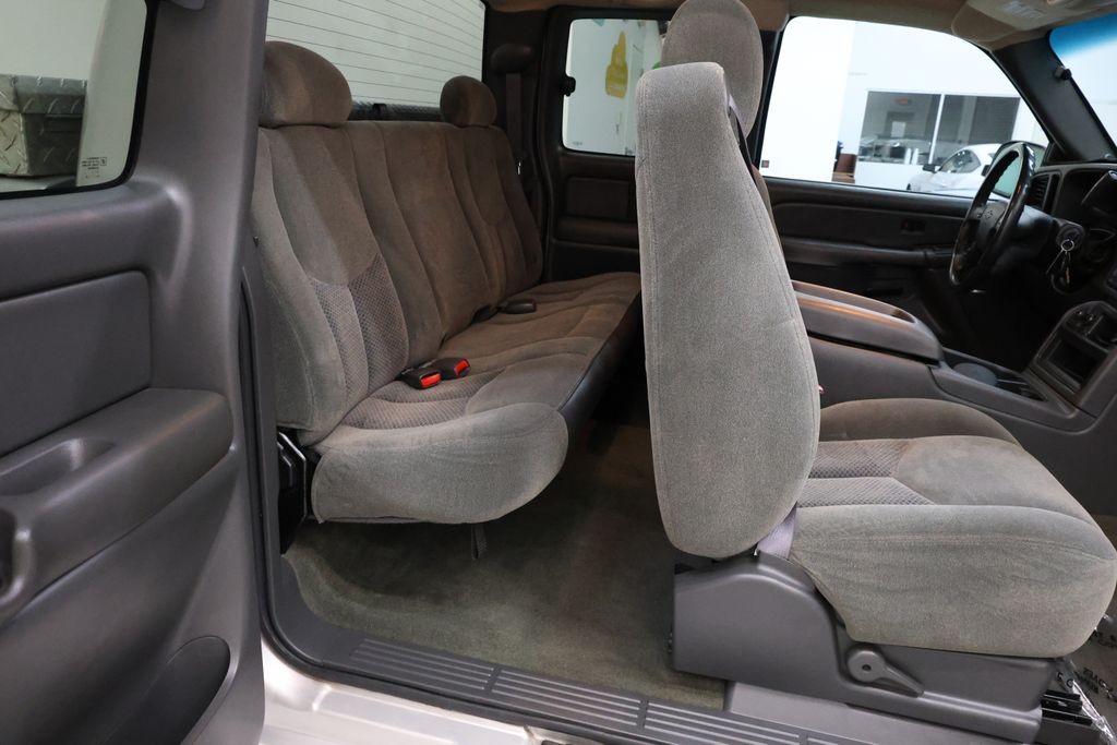 Chevrolet Silverado 1500 Vehicle Full-screen Gallery Image 60