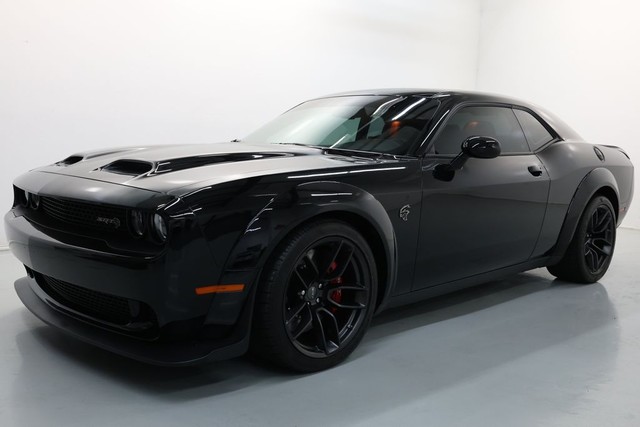 more details - dodge challenger