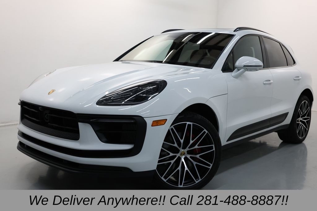 Porsche Macan Vehicle Full-screen Gallery Image 03