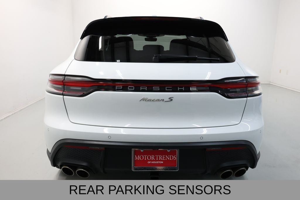 Porsche Macan Vehicle Full-screen Gallery Image 27